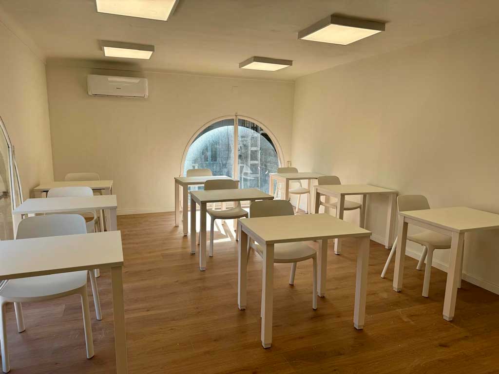 Reforma oficinas Logic Rail RENFE/ADIF en Colera (Girona)