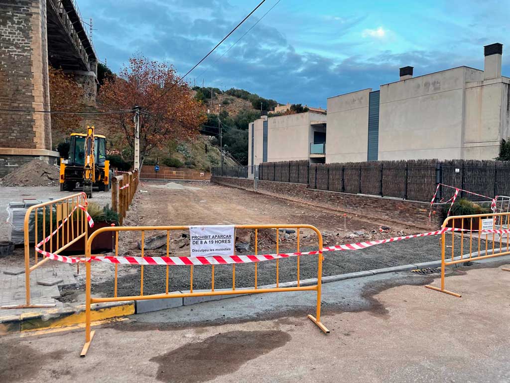 Urbanización de una calle en Colera (Girona)